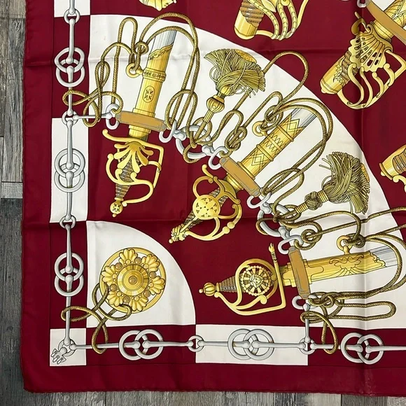 HERMESCliquetis Carre 90 Silk 100% Scarf white burgundy gold 35”:35”